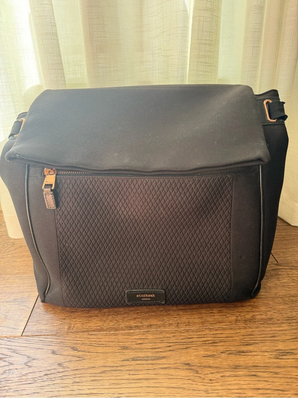 Storksak St. James Convertible Diaper Bag in Black- Backpack- GUC Baby Bag